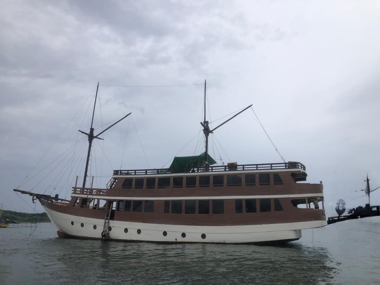 4-Day Lombok to Komodo Flores Boat Tour