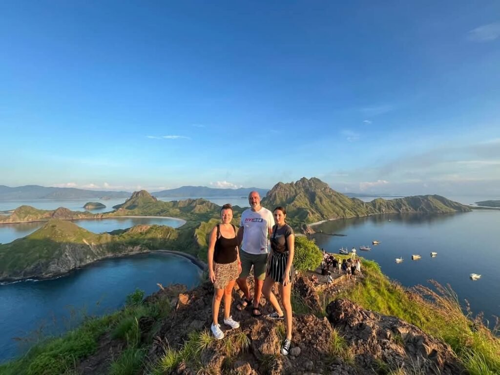 Padar-Island-Komodo-Tour-with-Mr.-Jans-Family