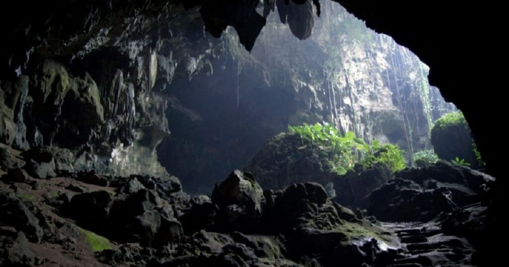 Mirror Stone Cave in Labuan Bajo