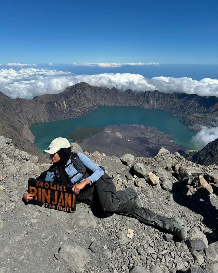 Rinjani Trekking Tour-Lombok Tour Package