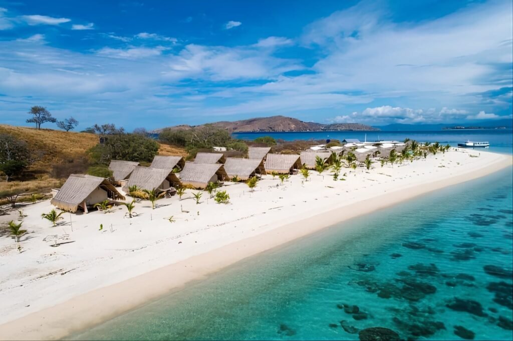 Sabolo Island-Labuan Bajo Tour Package