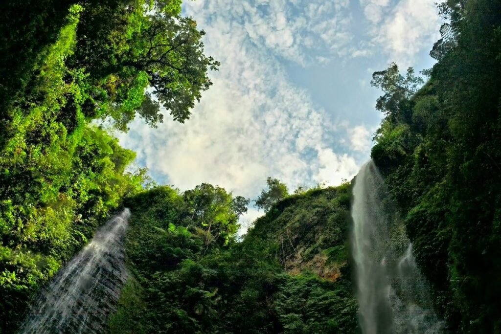 Waterfall Muri Sobe in Maumere