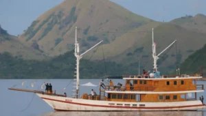 Open Sailing Trip to Komodo