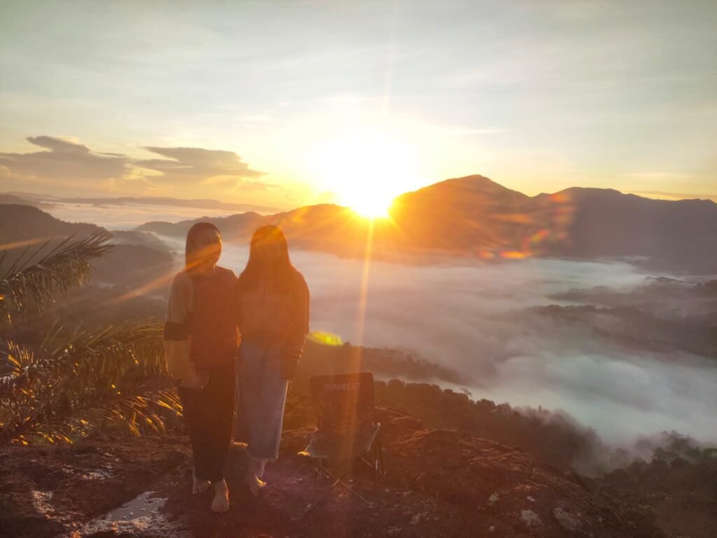Sunrise Trekking at Watu Benta-Flores Trip