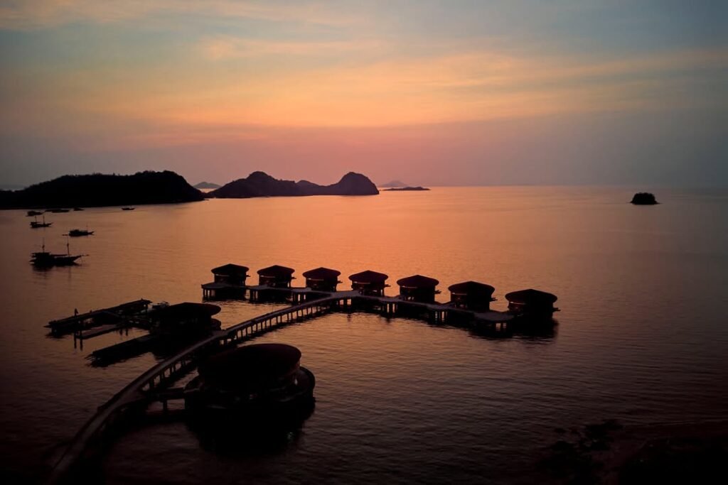 Ta'aktana Luxury Hotel Labuan Bajo-The Best Sunset Spot in Labuan Bajo