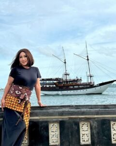 Sewa Kapal Tour Komodo