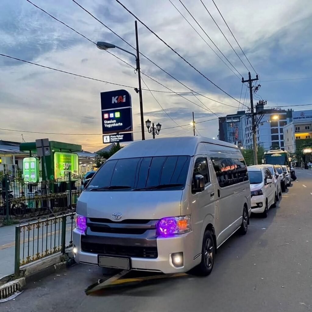 Hiace minibus rental in Labuan Bajo offering comfortable Flores shuttle services for tourists