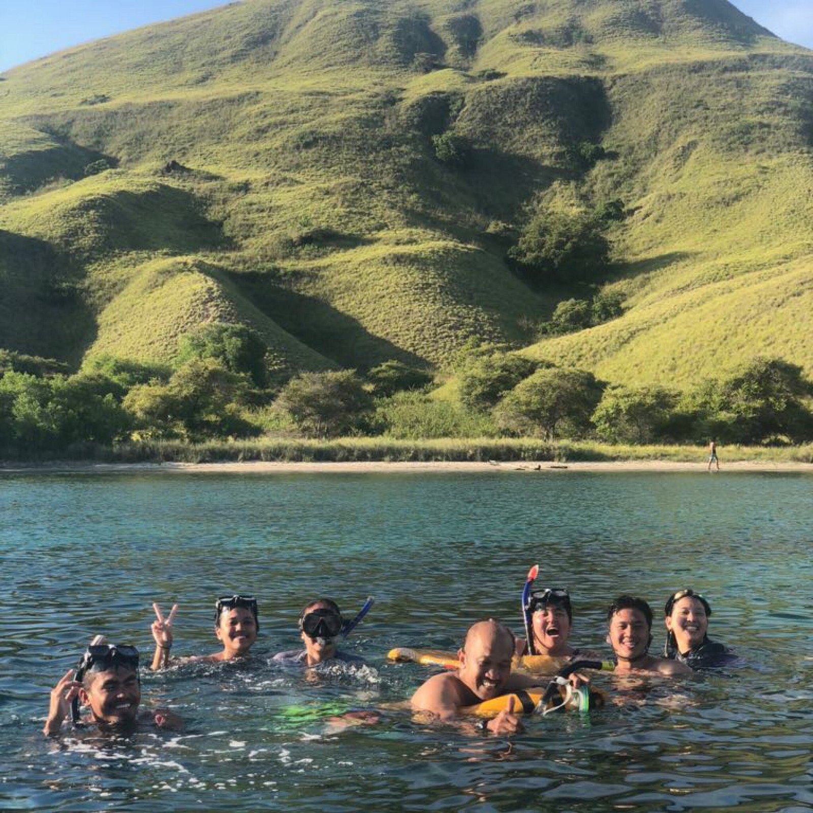 trip-to-labuan-bajo-island-hopping-komodo