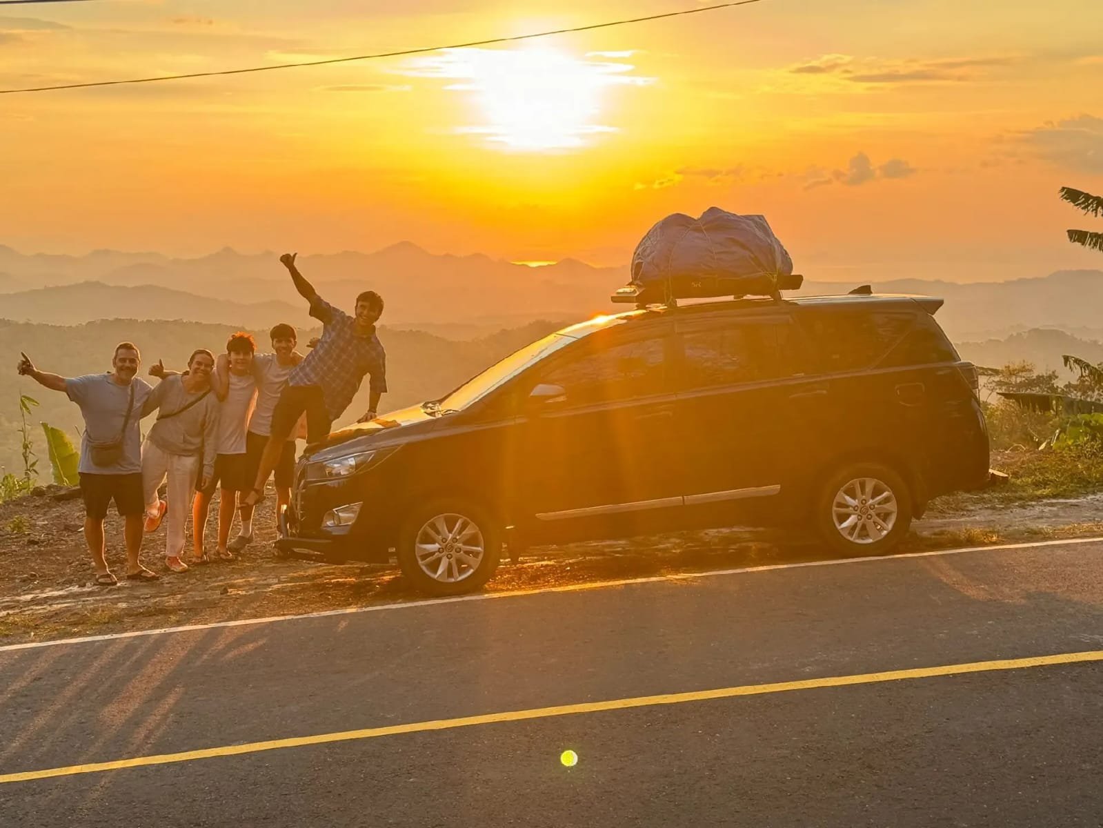 Private car in Labuan Bajo with local driver for tours, airport transfers, and day trips