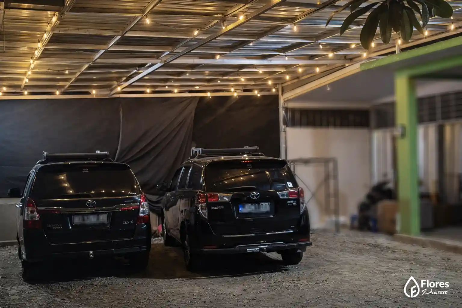 Car Rental with Local Driver Guide in Ruteng