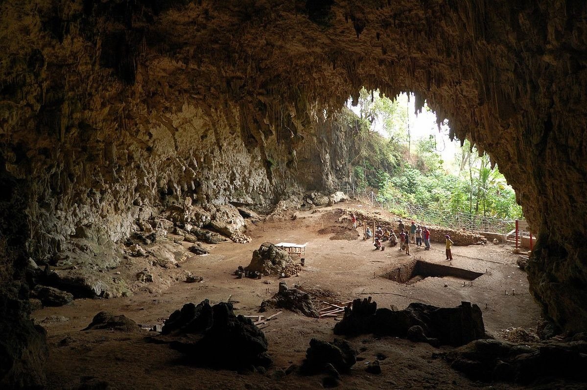 Discover the wonders of Liang Buah Cave on a private car journey from Labuan Bajo Explore hidden caves stunning landscapes and unforgettable adventure just a drive away