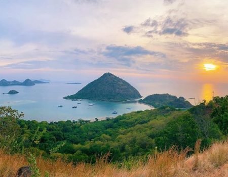 Labuan Bajo Hopping Tour