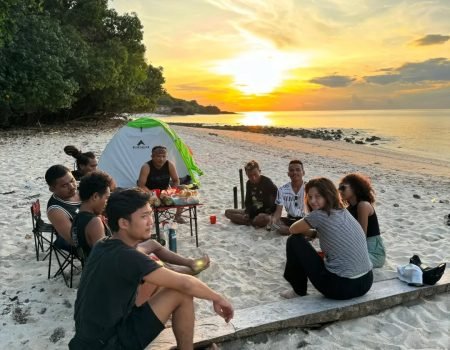 Camping at Mules Island