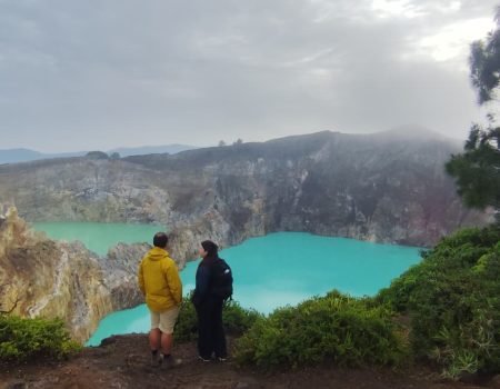Kelimutu Lake Tour from Labuan Bajo