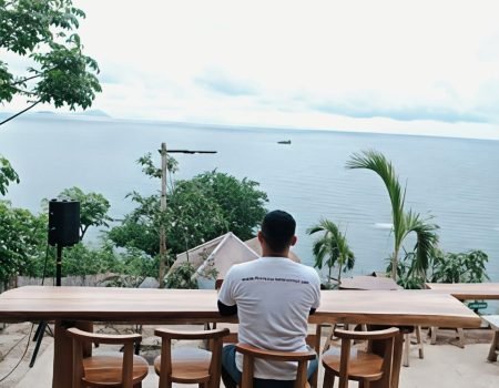 Sinara Garden Cafe-Trip to Labuan Bajo