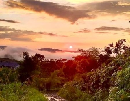Sunset di Golo Lajang