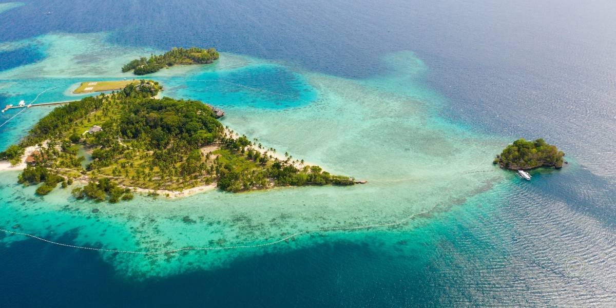 Rutong Island 17 Islands Marine Park Riung